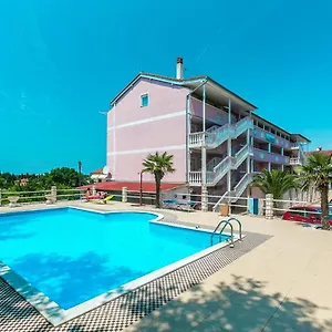 apartment-anto-medulin.in-istria.net/