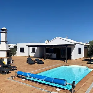 casas-tomare-ii.in-canary-islands.com/